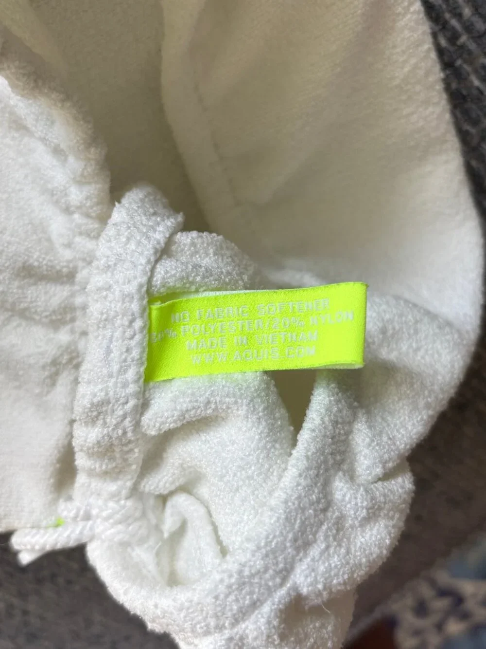 AQUIS Original Hair Wrap Turban Towel / Hands-Free Microfiber Hair Drying - Picture 4 of 5